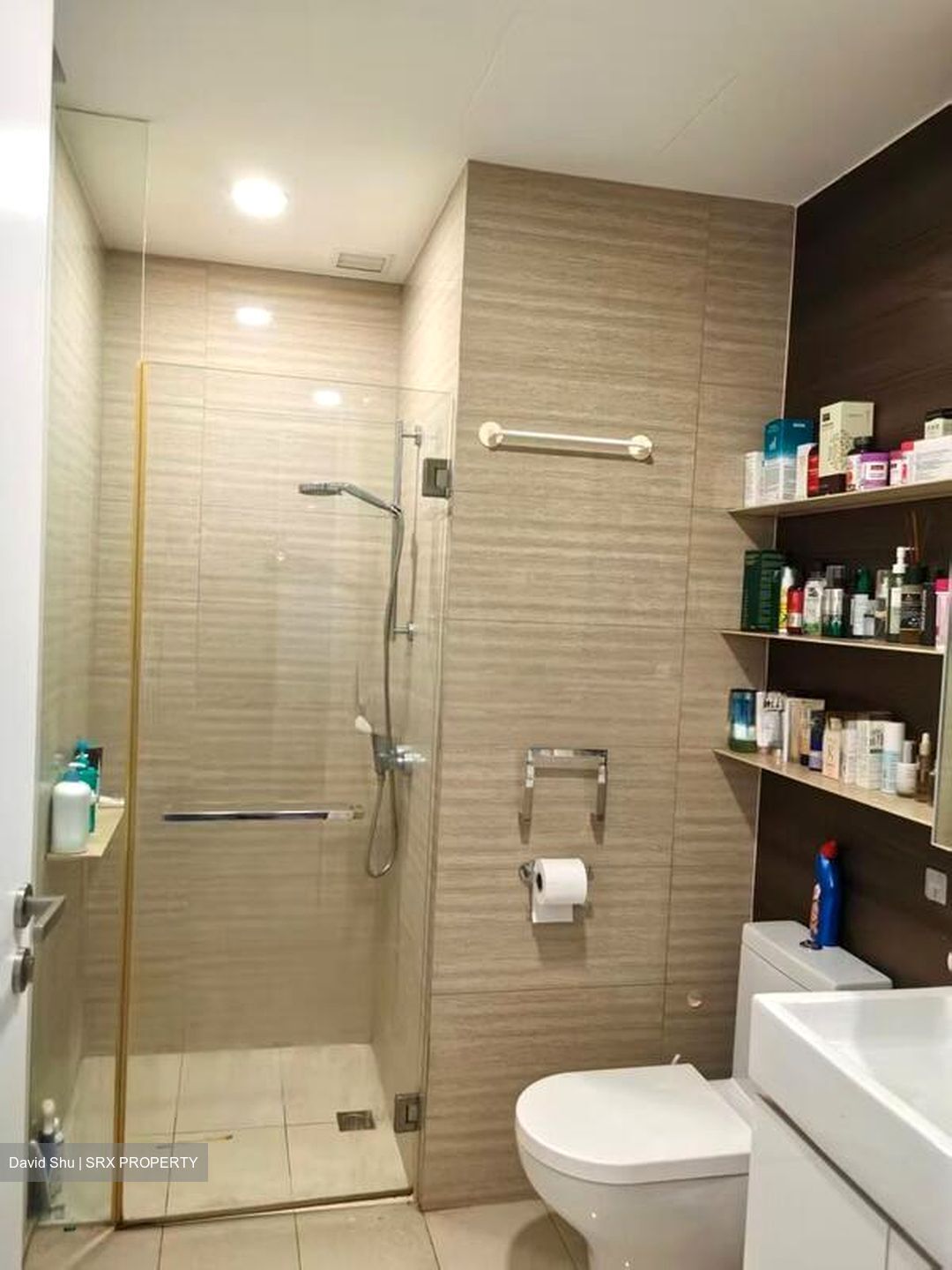 Sky Vue (D20), Condominium #507090041